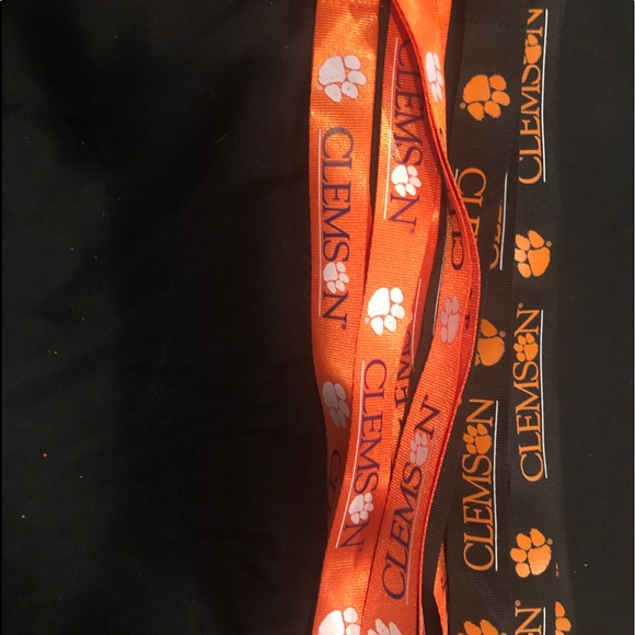 Clemson TIgers Badge Buddy